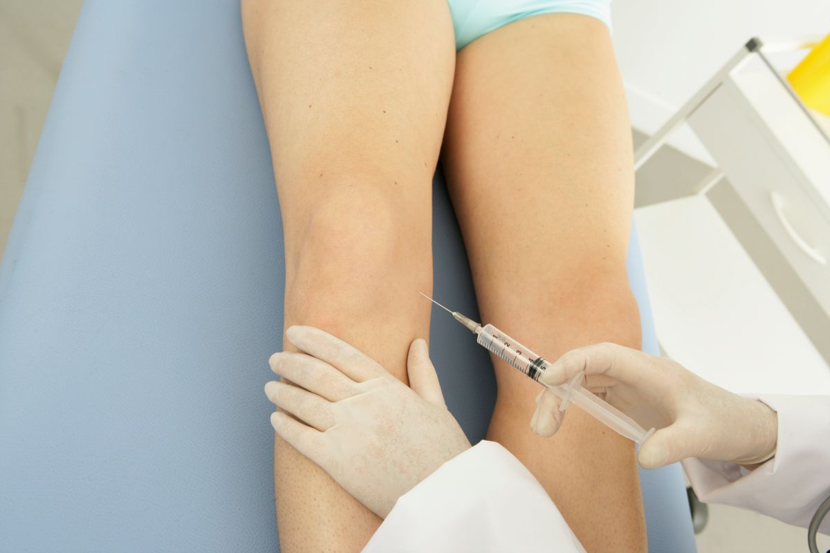 Réalisation d'une infiltration en médecine du sport à Rennes Réalisation d'une infiltration en médecine du sport à Rennes