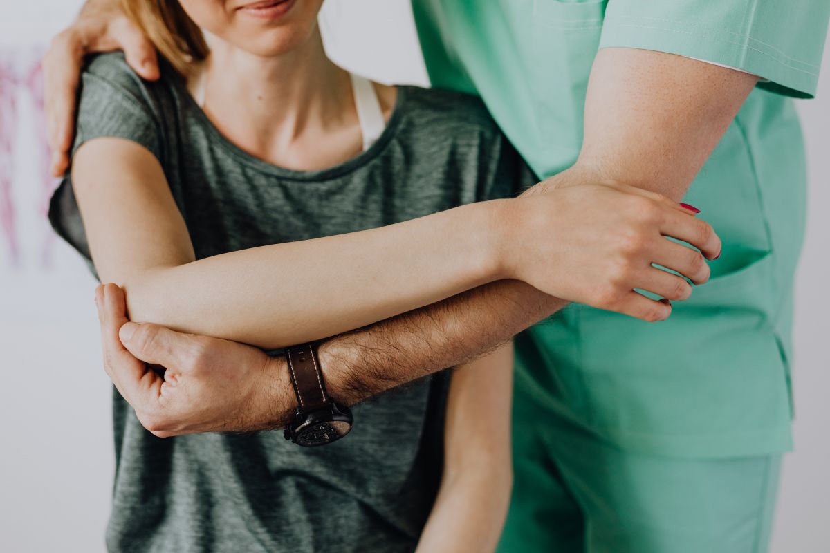 Médecin du sport à Rennes et Saint Malo spécialisé dans l'épaule Médecin du sport à Rennes et Saint Malo spécialisé dans l'épaule